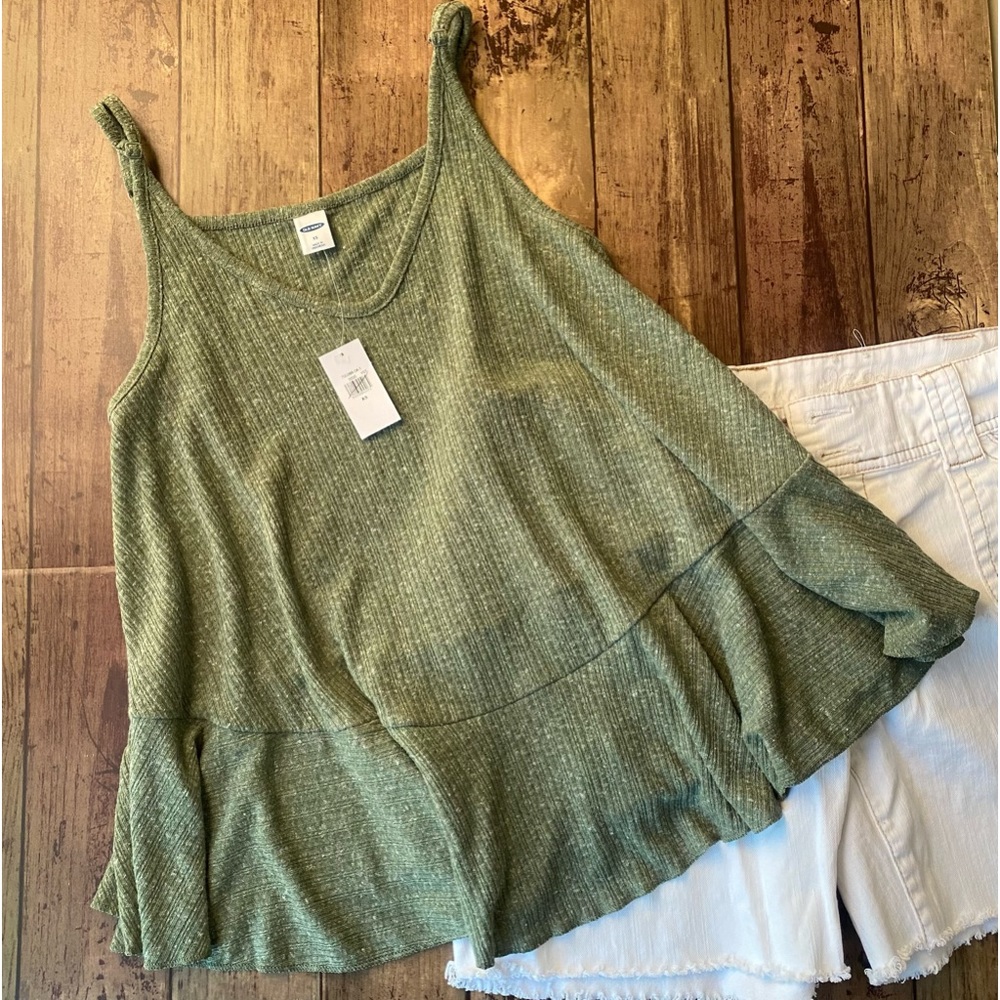 Old Navy Women’s Dressy Tank in Heather Green Cute & Flowy Adjustable Straps NWT